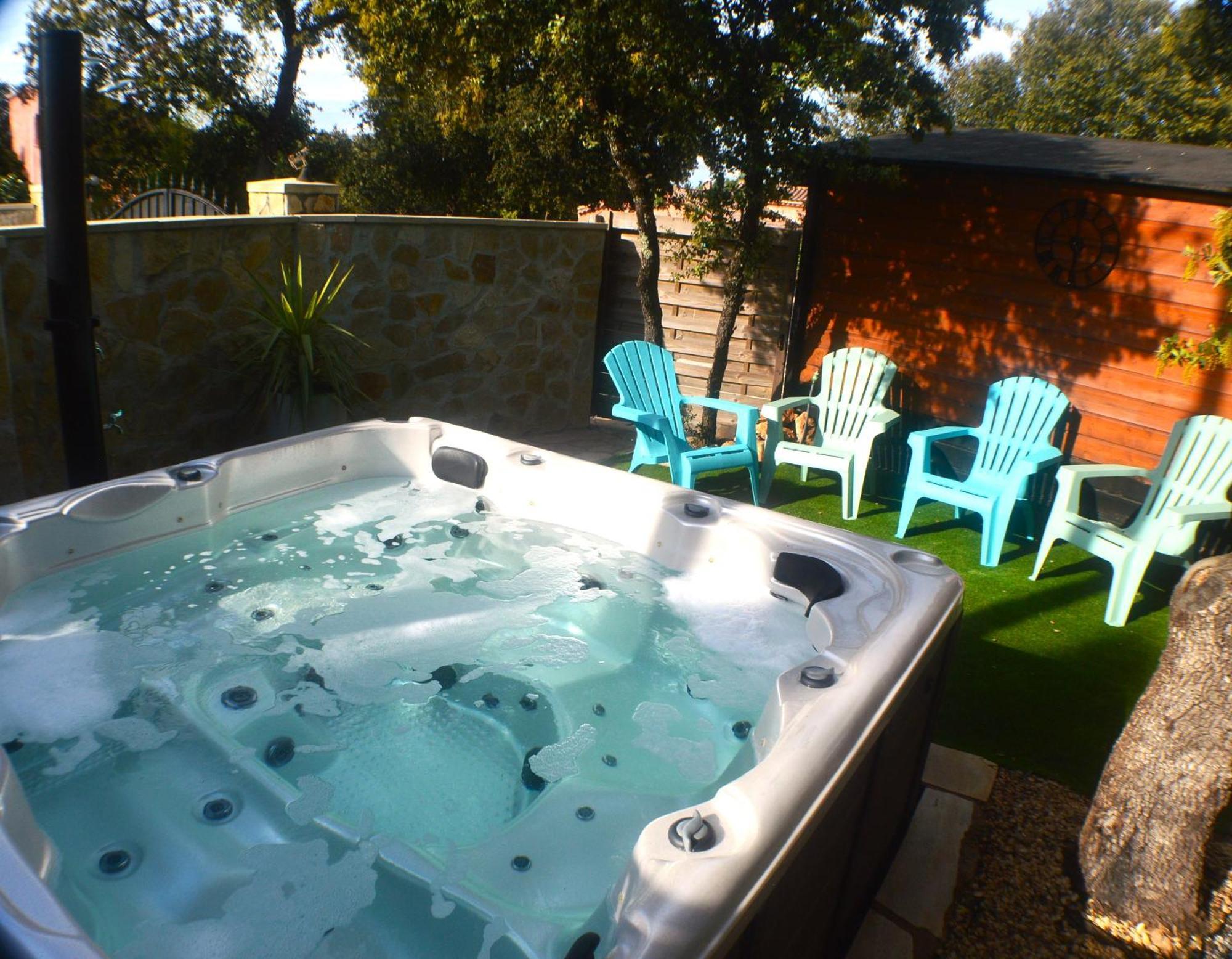 La Rose Des Vents & Spa - Gite La Parenthese Néoules エクステリア 写真